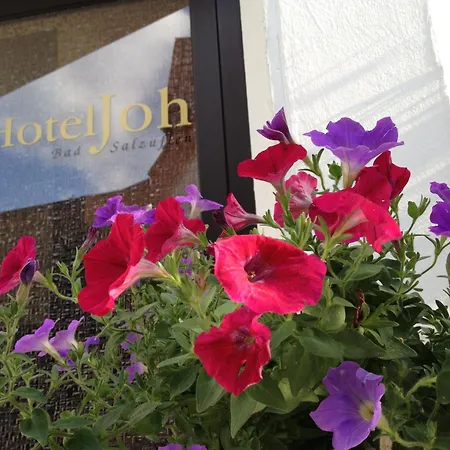 Joh Hotel 3*