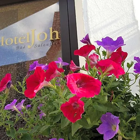 Joh Hotel