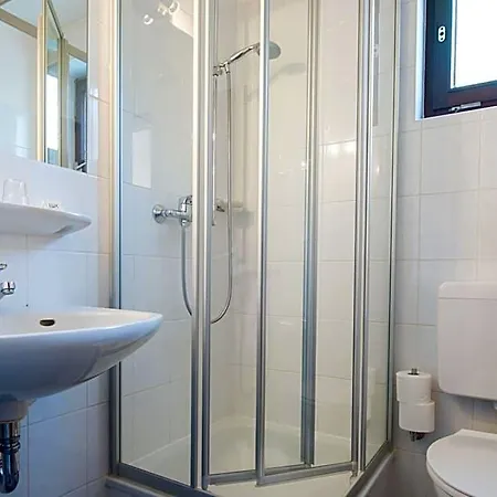 Joh Hotel 3*