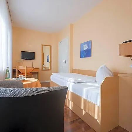 Joh Hotel 3*
