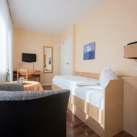 Joh Hotel